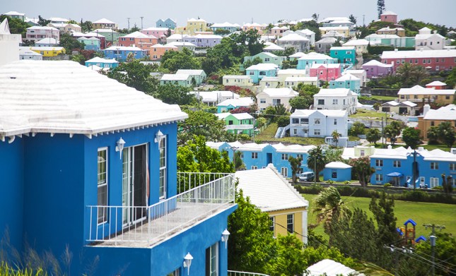bermuda-rooftops-houses-colorful